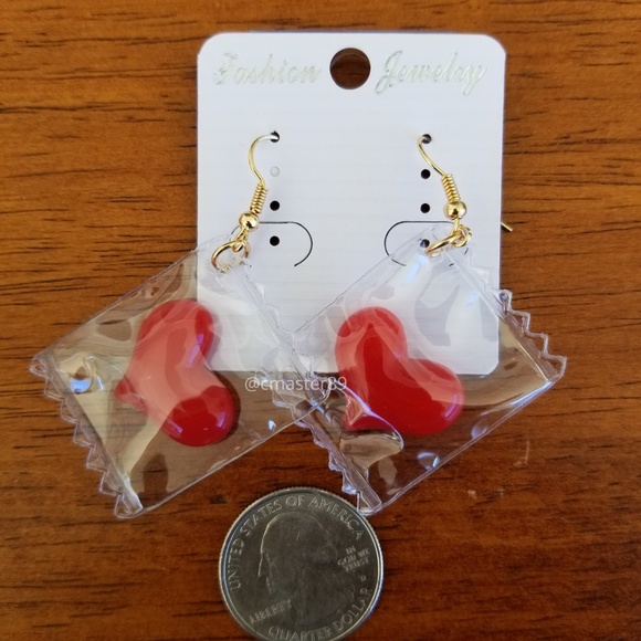 2 for $8 Packaged Bear Candy Lollipop Heart - Picture 6 of 7